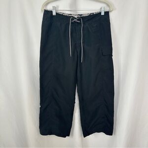 The North‎ Face Capri Cargo Pants Black Mid Rise Hook & Loop Womens Sz 8 Outdoor